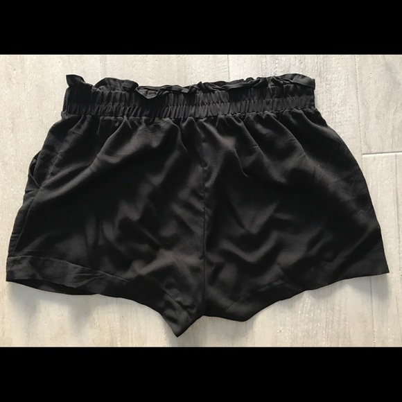 Fashion Nova High Waisted Paper Bag Style Shorts - Picture 6 of 8